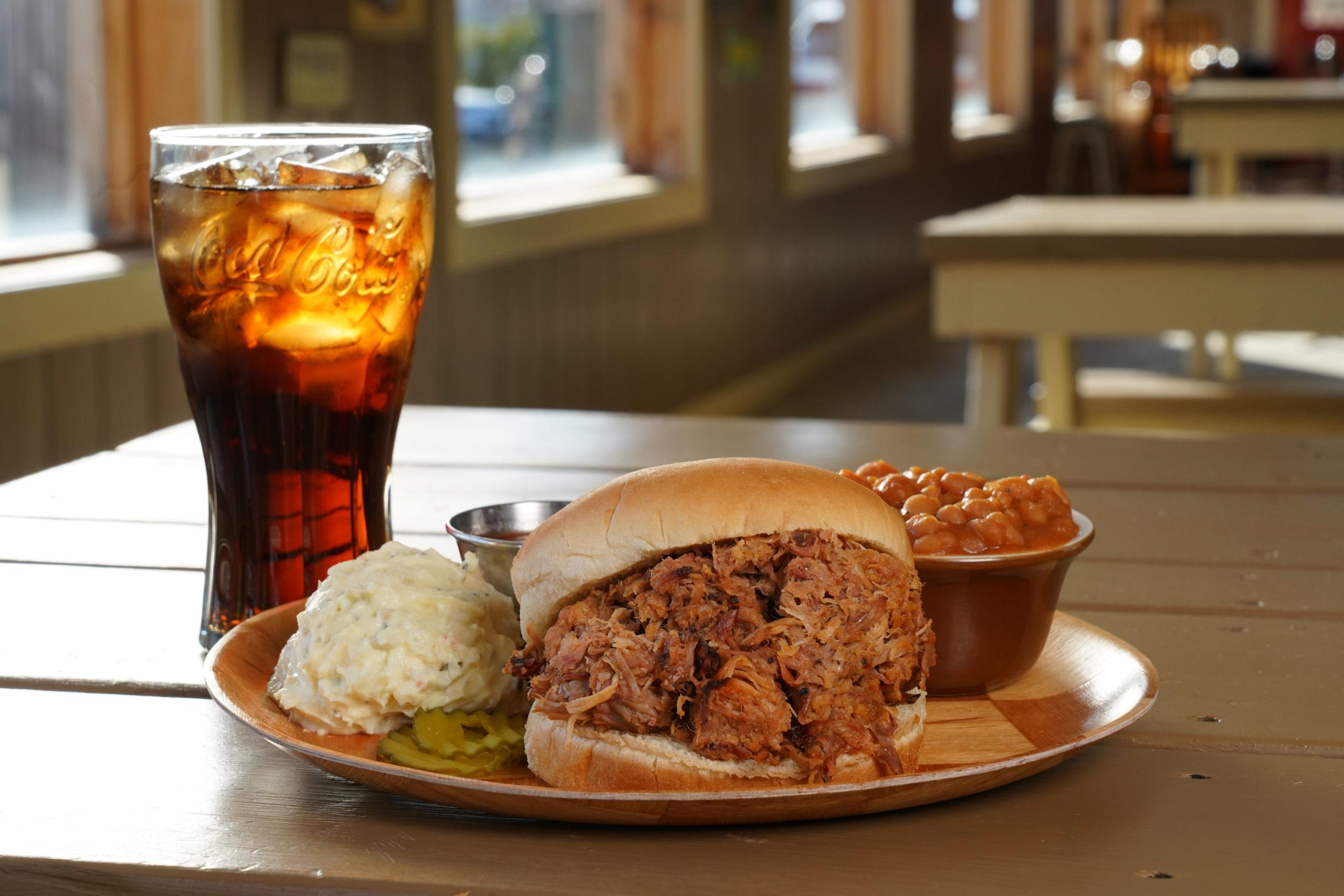 Walden's Restaurant Image