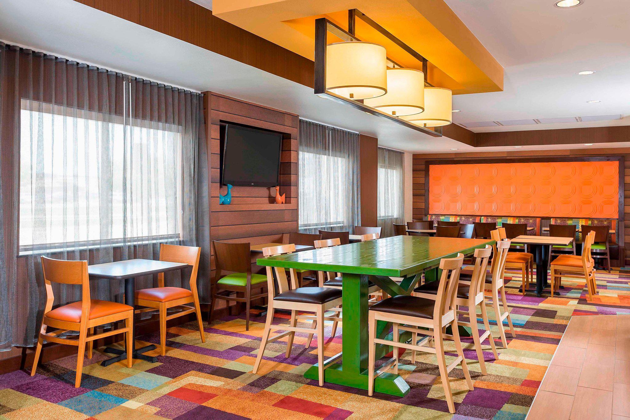 Fairfield Inn & Suites by Marriott Mansfield Ontario Photo