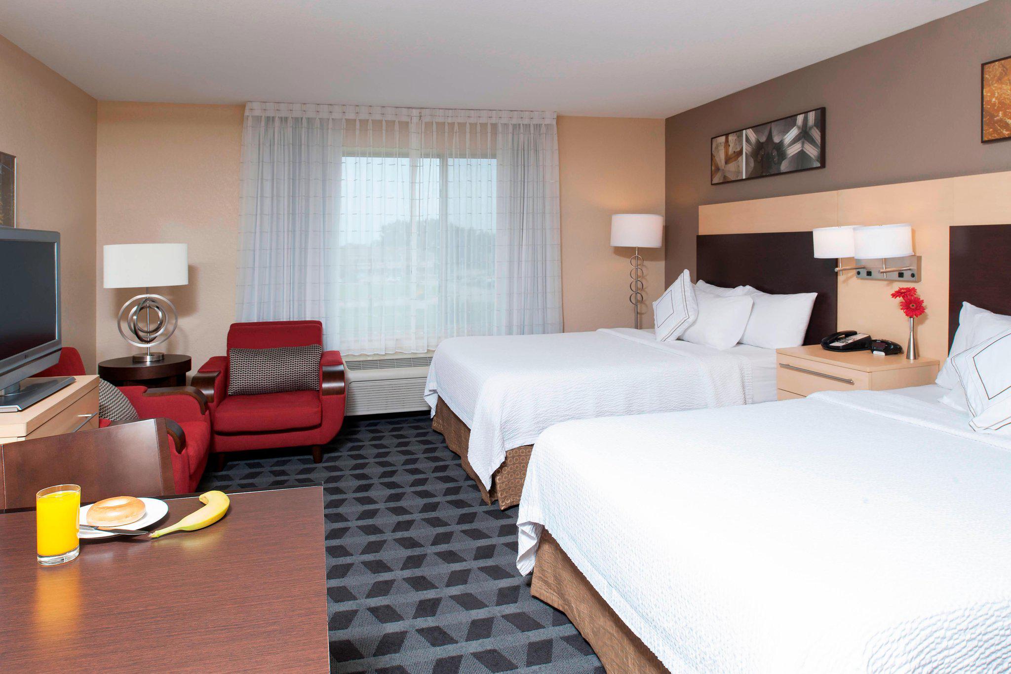 TownePlace Suites by Marriott Des Moines Urbandale Photo