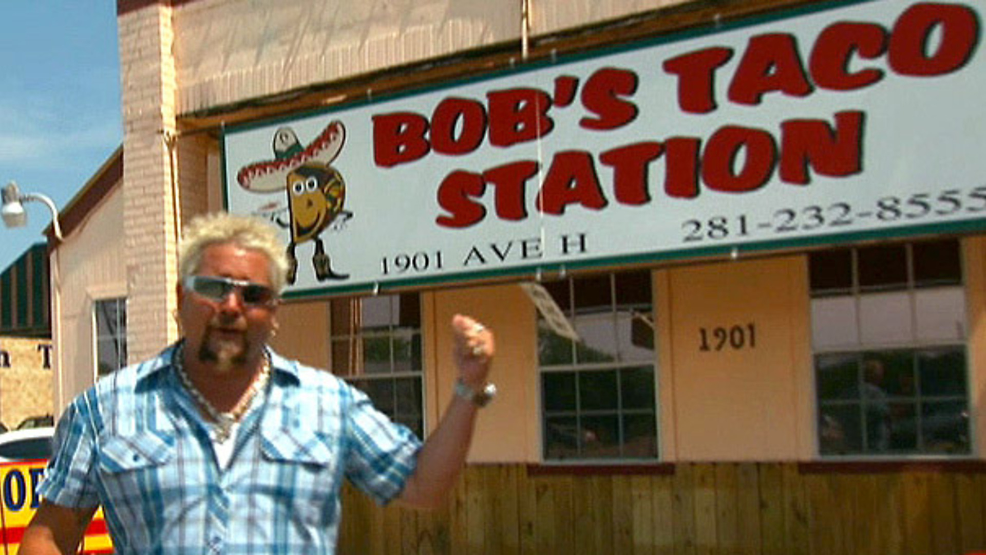 Bob's Taco Station Photo