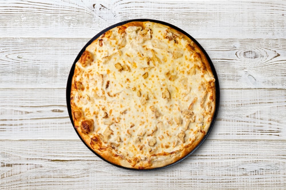 Small Chicken Alfredo Pizza