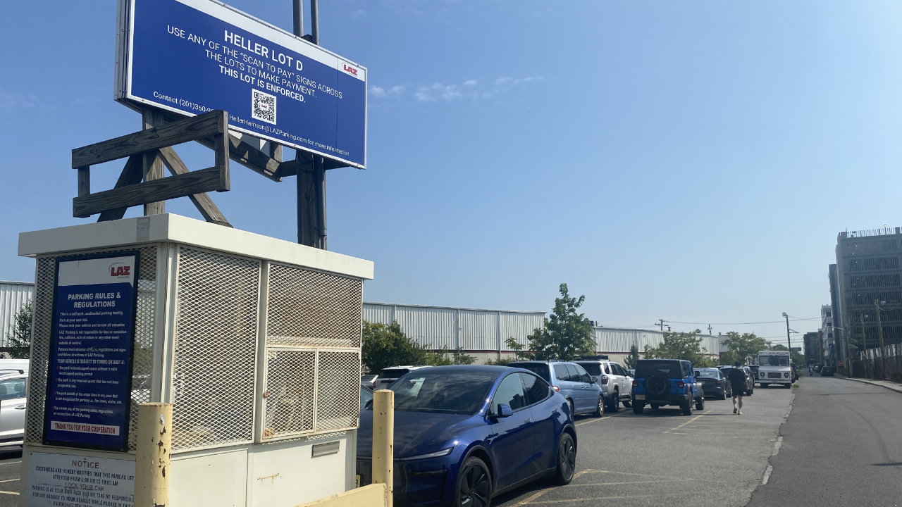 LAZ Parking - Heller Lots