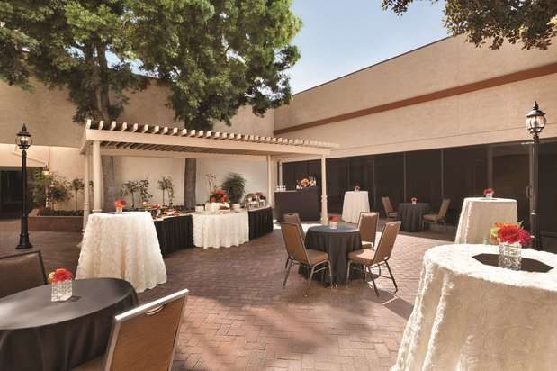 Images DoubleTree by Hilton Hotel San Bernardino