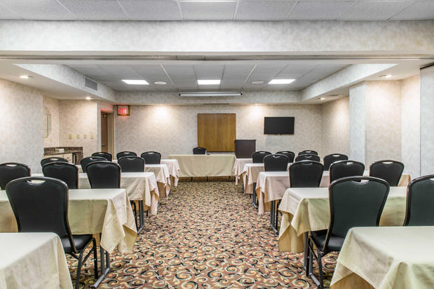 Images Quality Inn & Suites