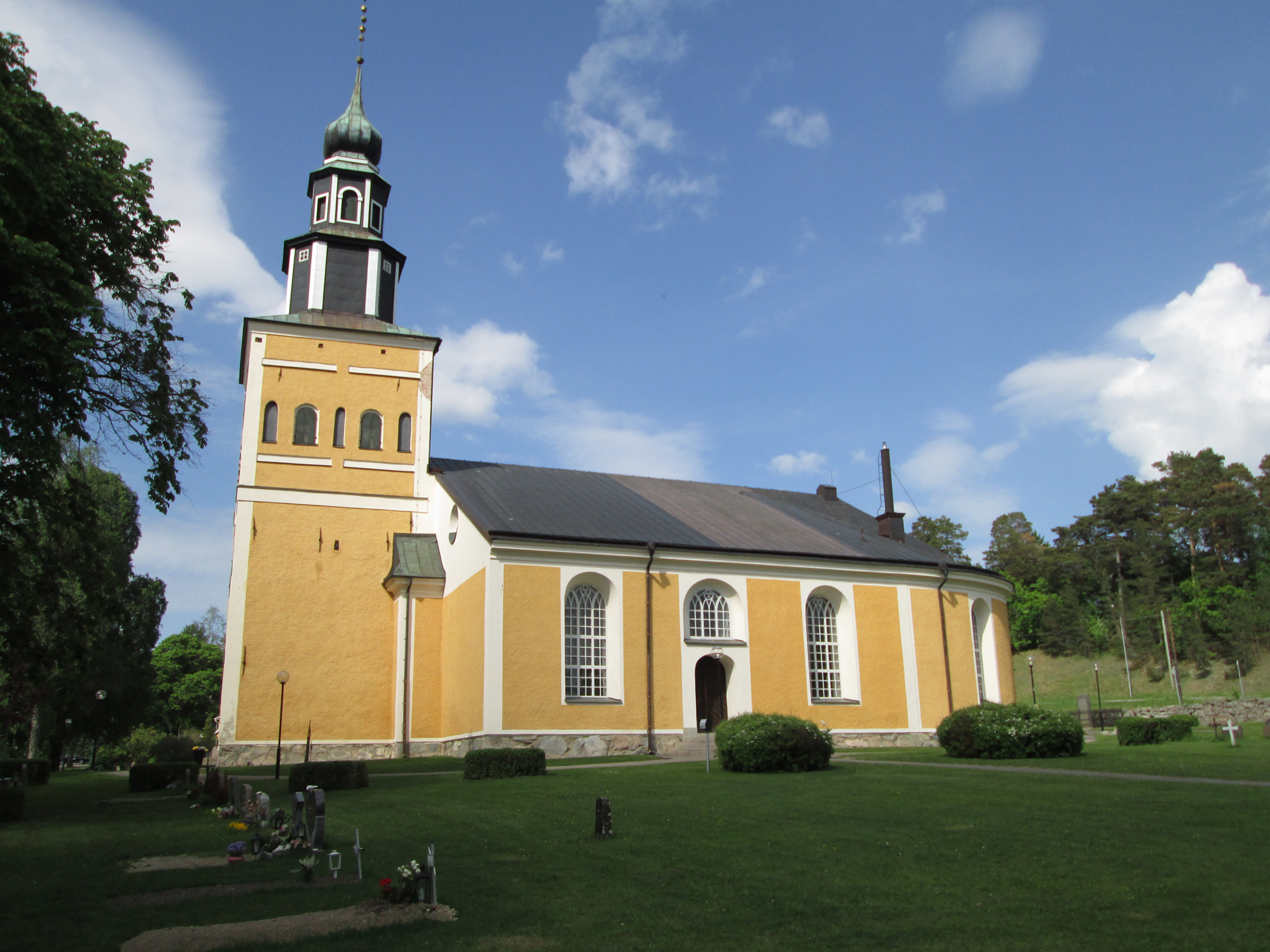 Images Ramnäs kyrka