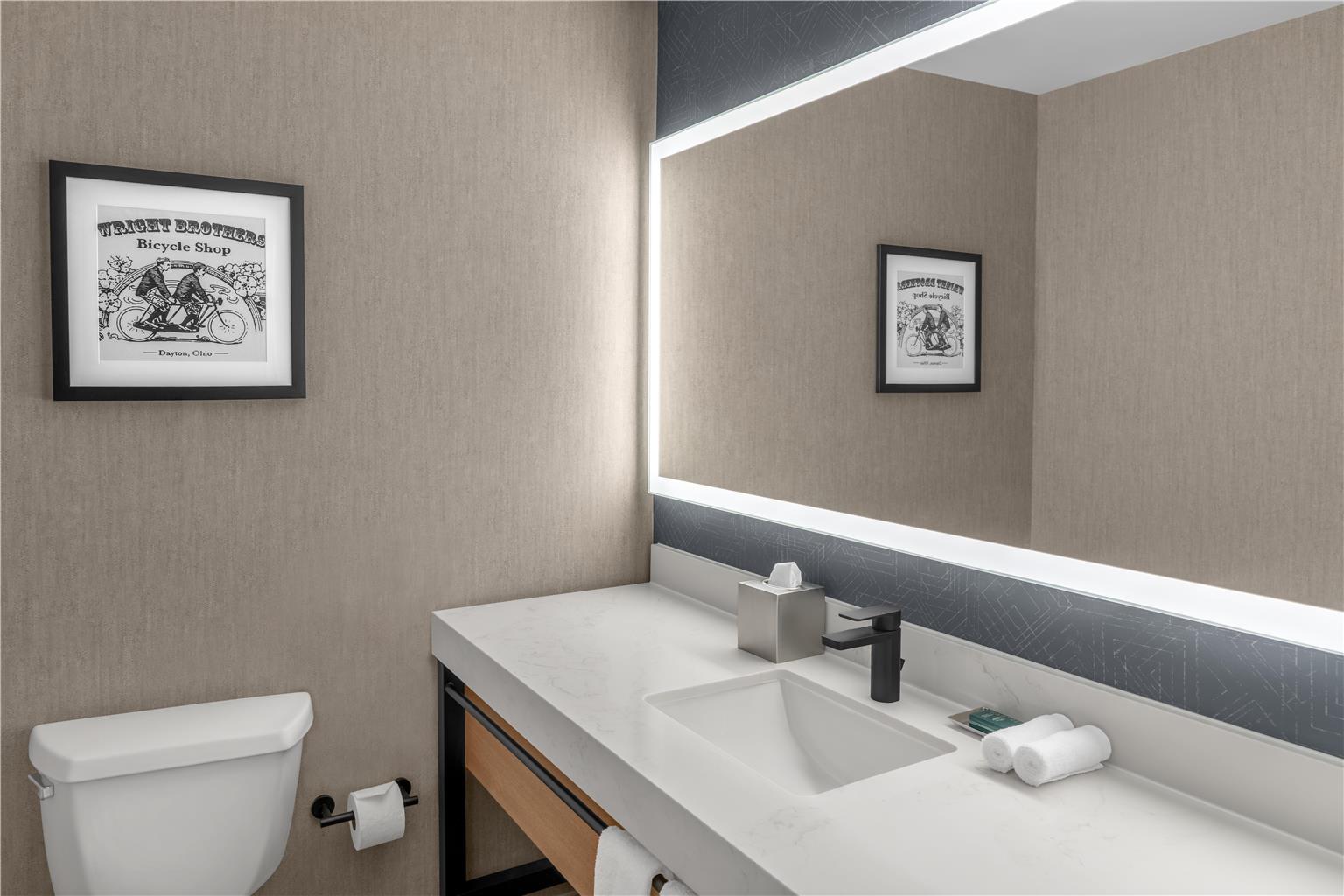 DoubleTree by Hilton Dayton Fairborn Image