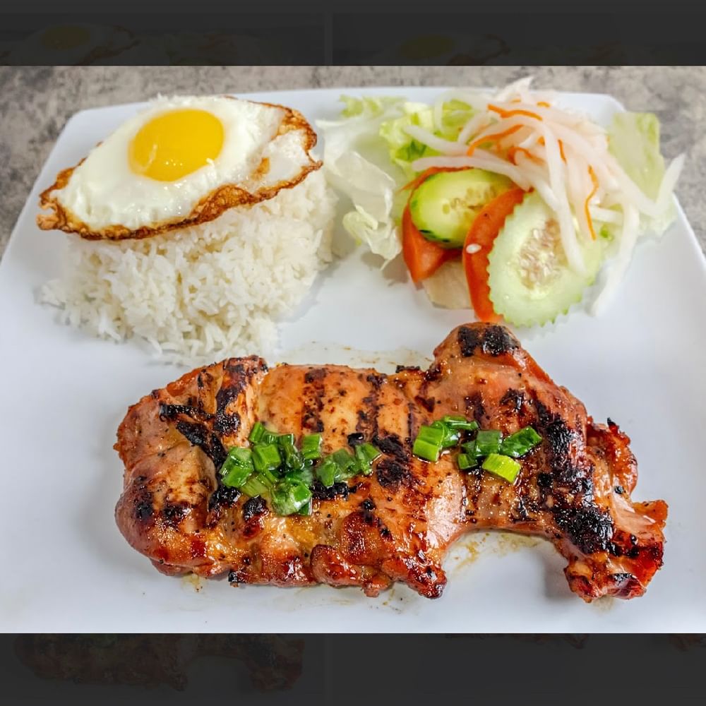 C3. Grilled Chicken Plate (Com Ga Nuong)