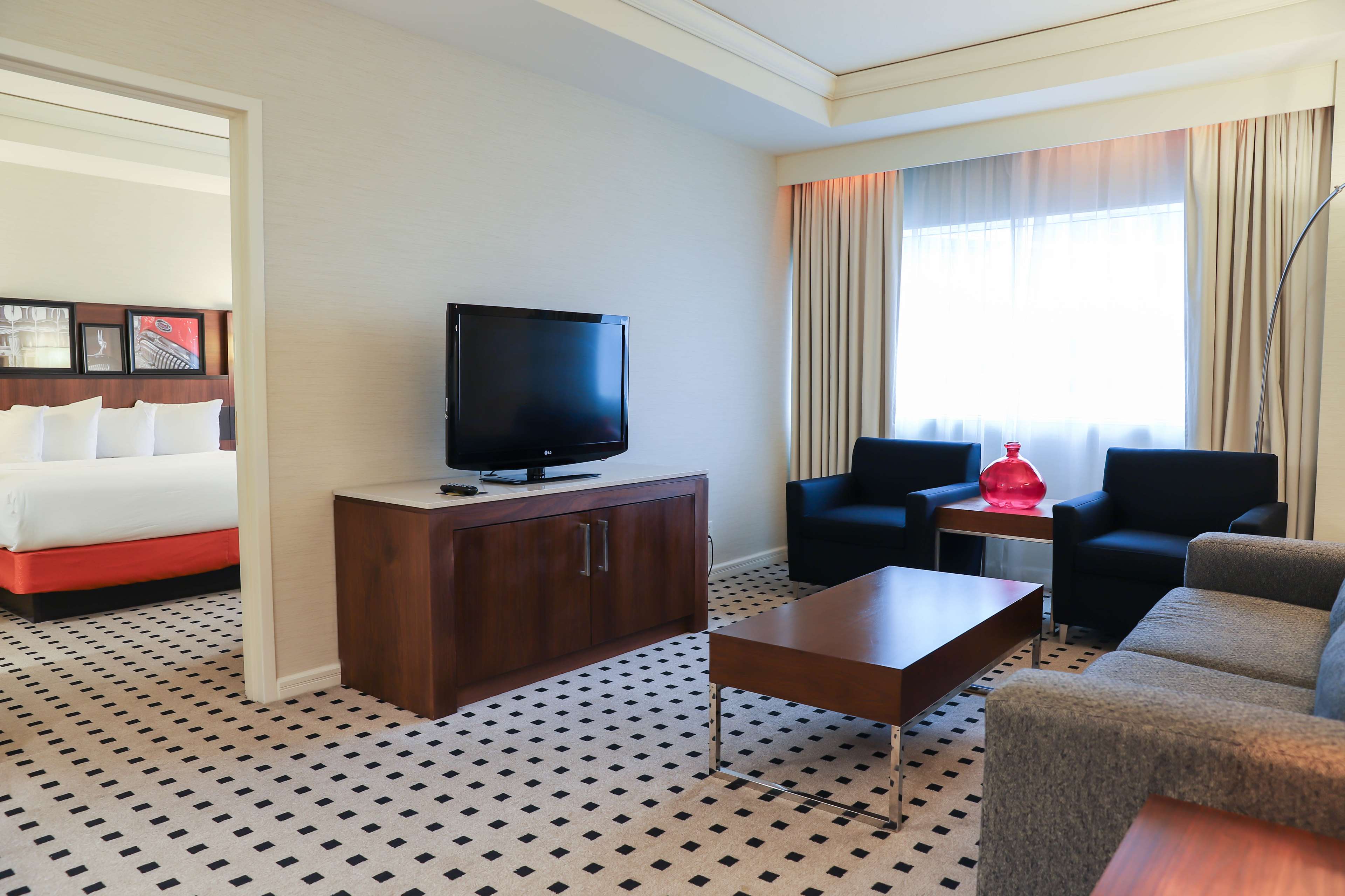 Concierge Level-1 Bedroom Suite