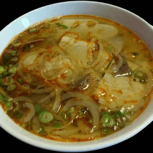 H7- Spicy Noodle Soup with Beef and Pork