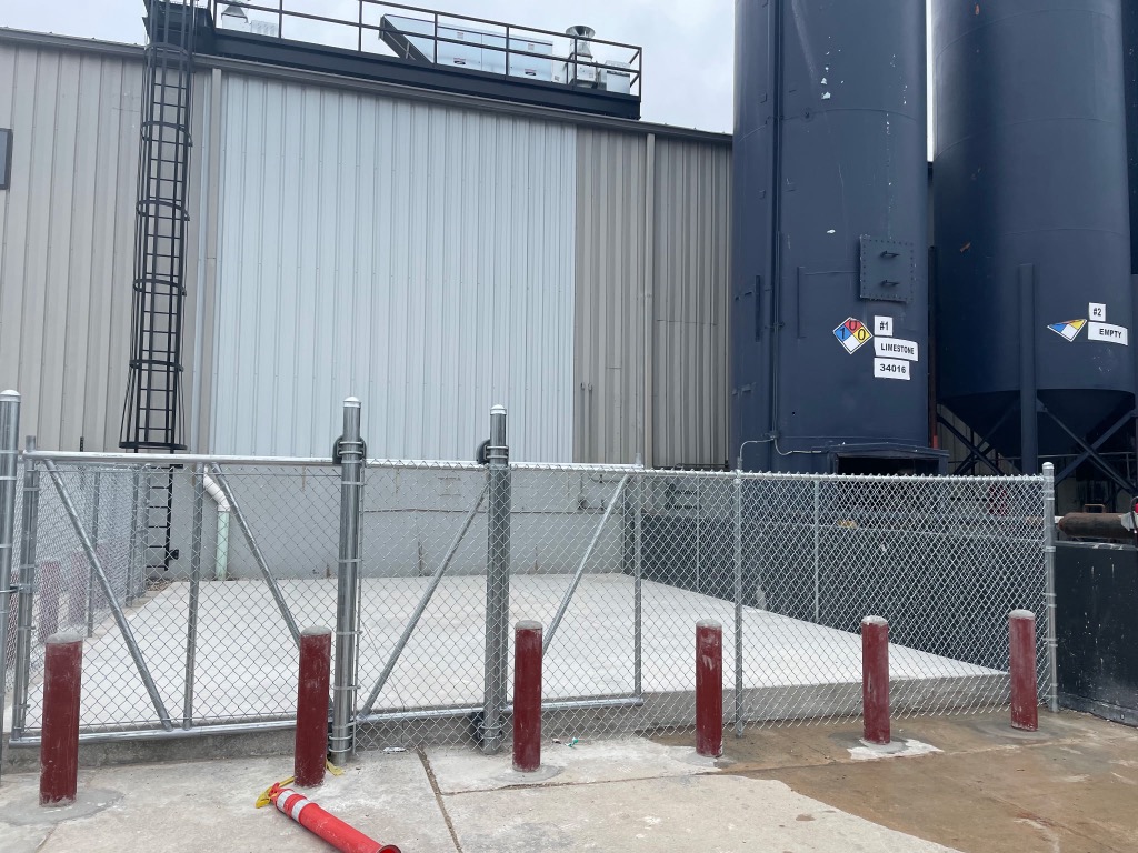 Top Rail Fence Naperville Image