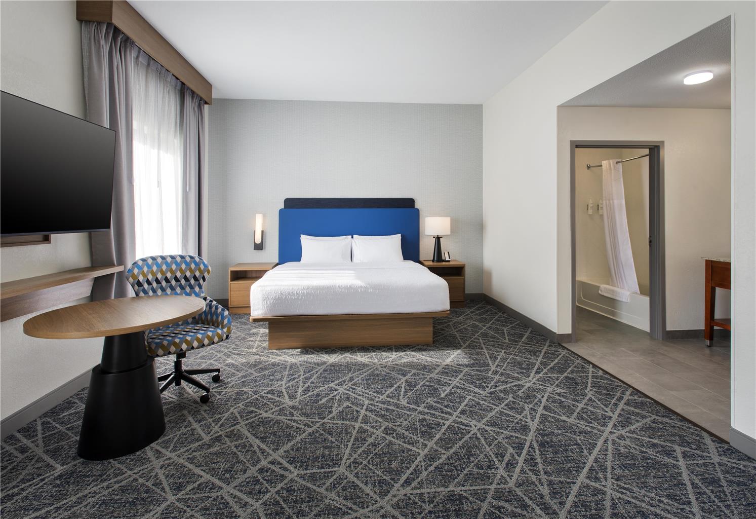 Hampton Inn & Suites New Hartford Image
