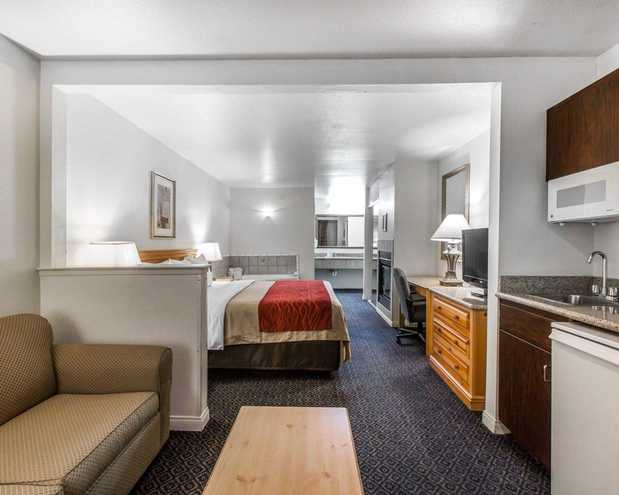 Images Comfort Inn & Suites Sequoia Kings Canyon