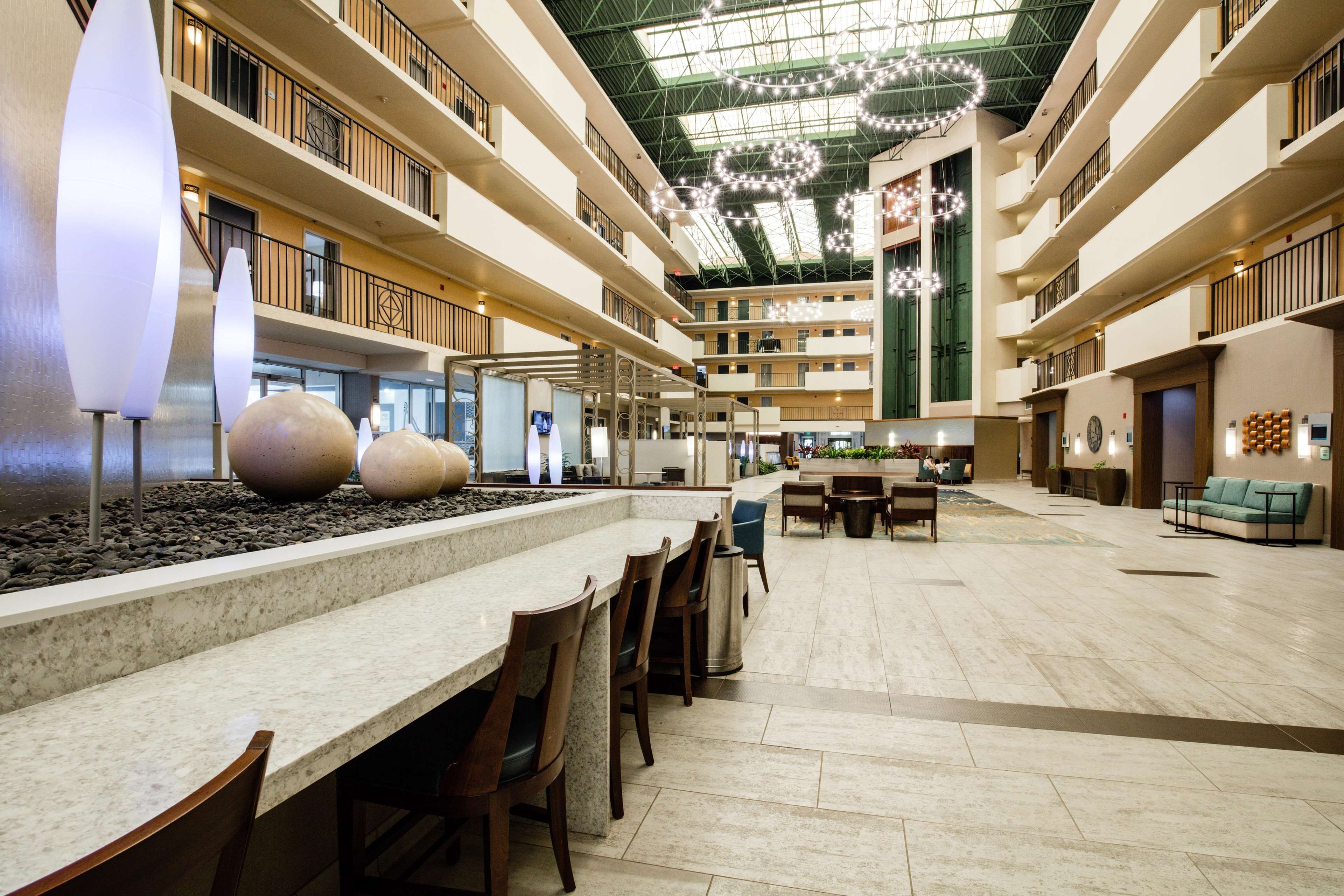 Embassy Suites by Hilton Memphis Photo