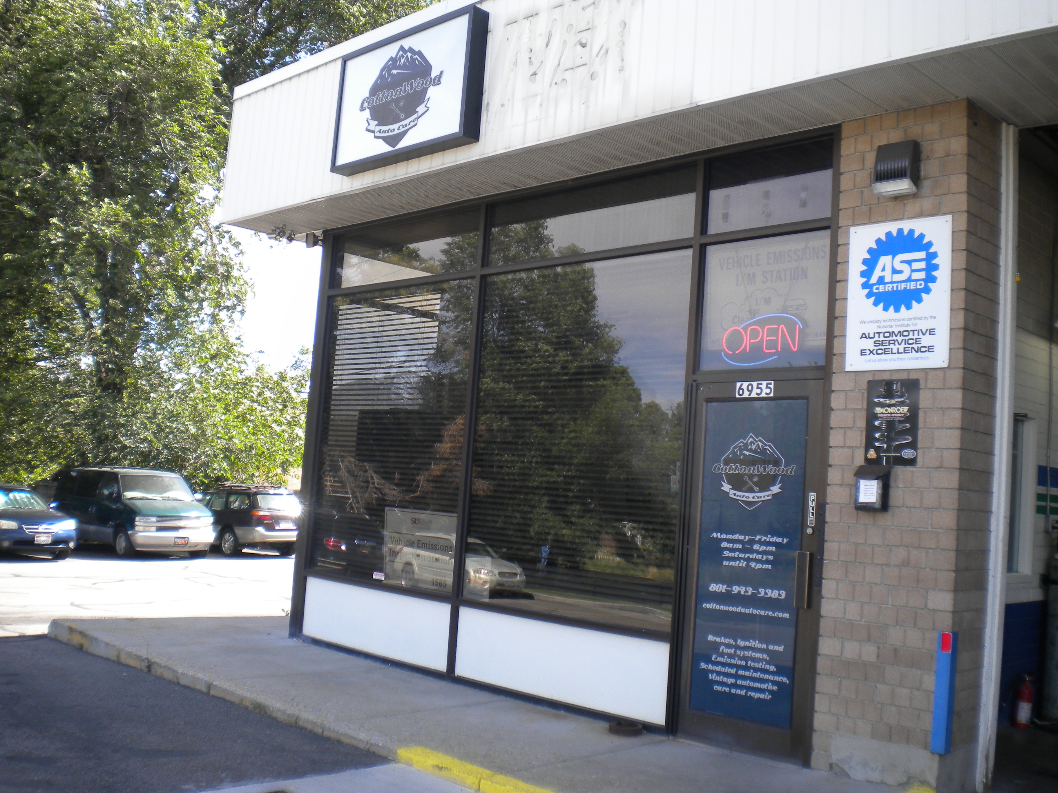 Cottonwood Auto Care Photo