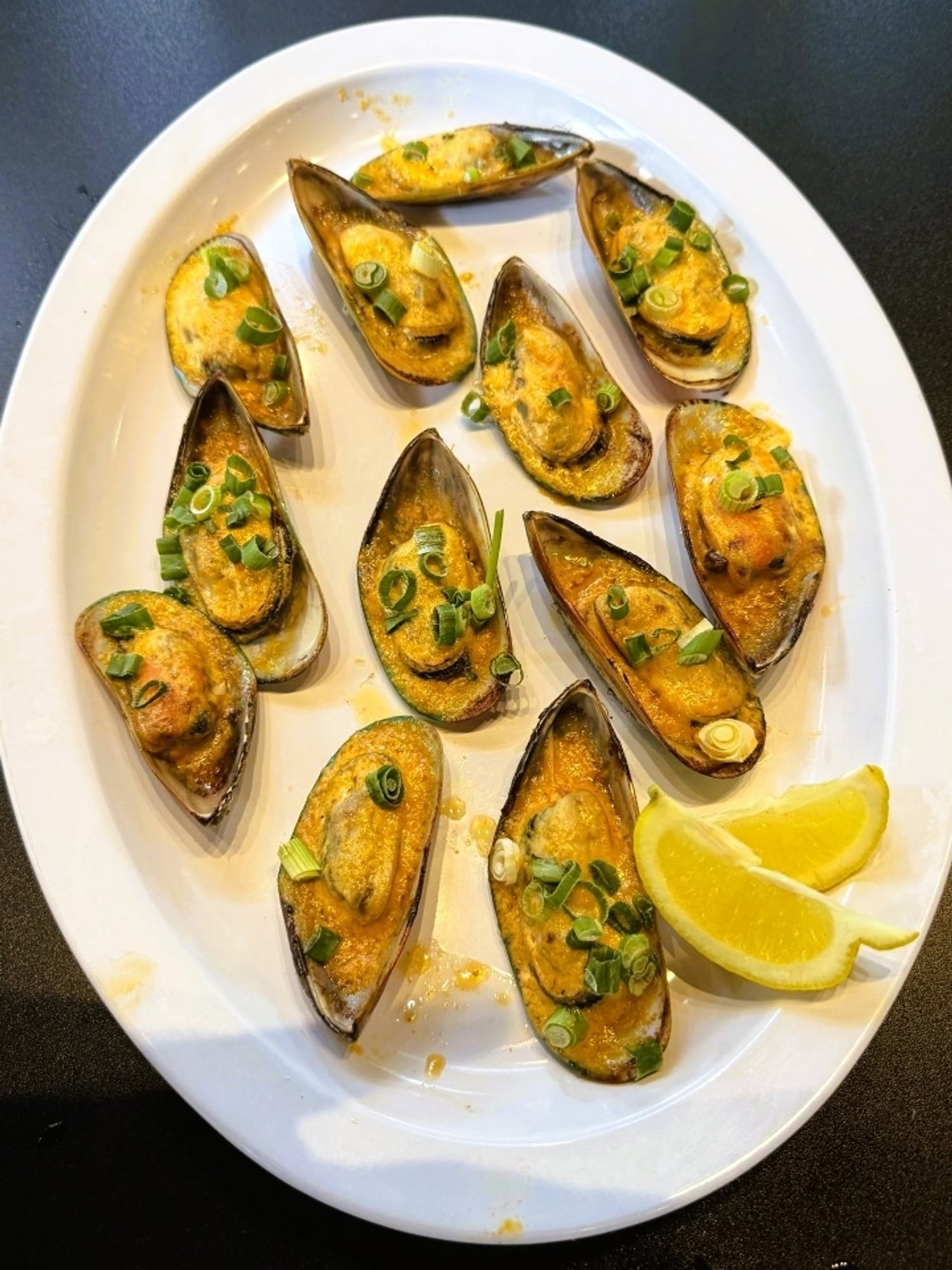 Half Dozen Tokyo Mussels