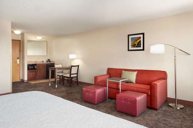 Images Hampton Inn & Suites Detroit/Sterling Heights