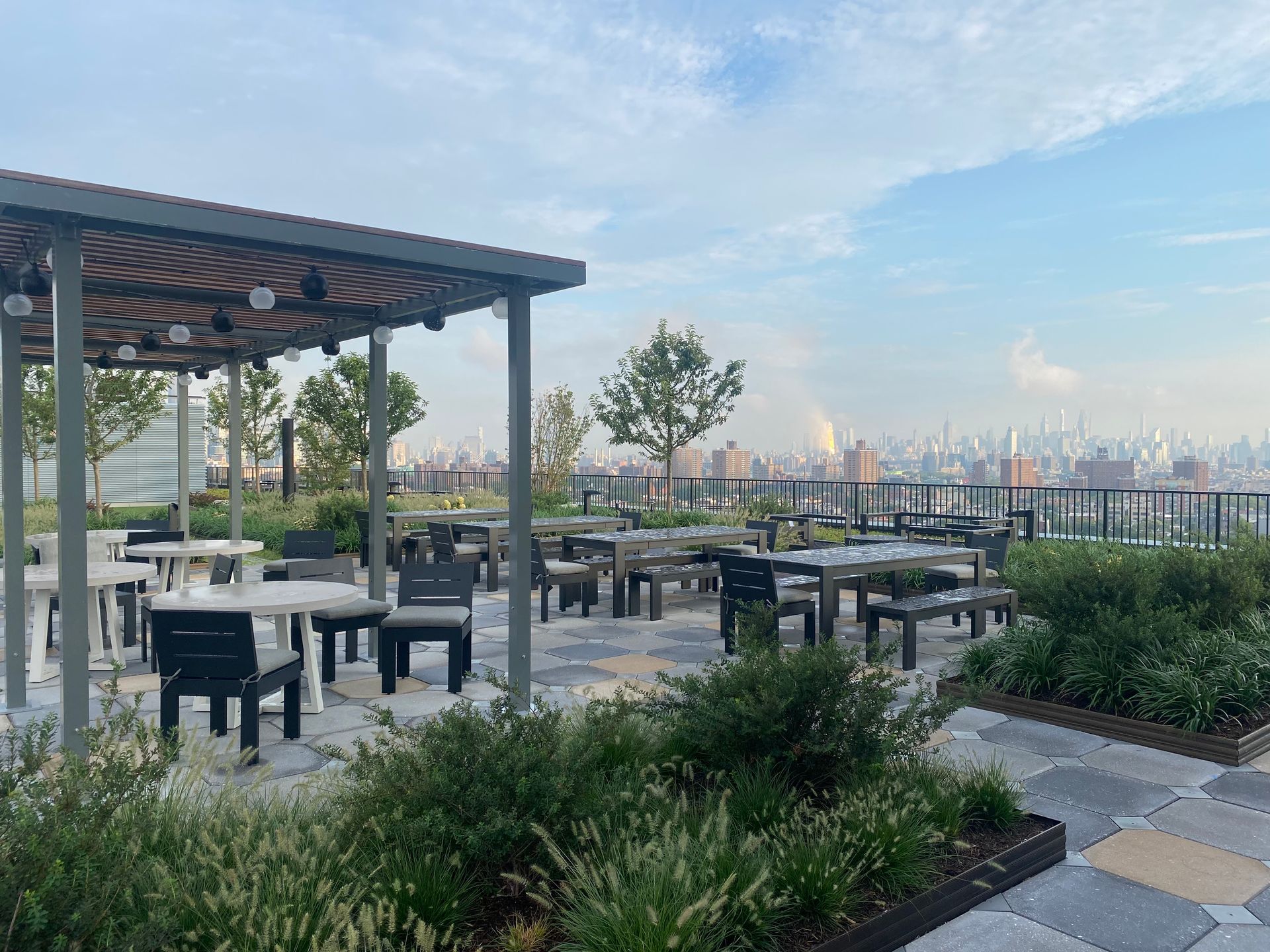 Harder Tree and Landscape Service Image