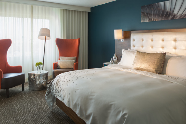 Images Renaissance Meadowlands Hotel