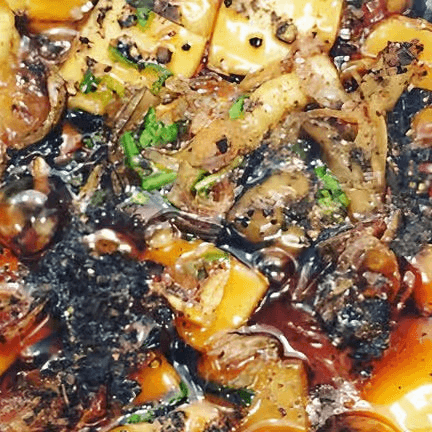 F3. Caramelized Tofu & Mushroom in Clay Pot