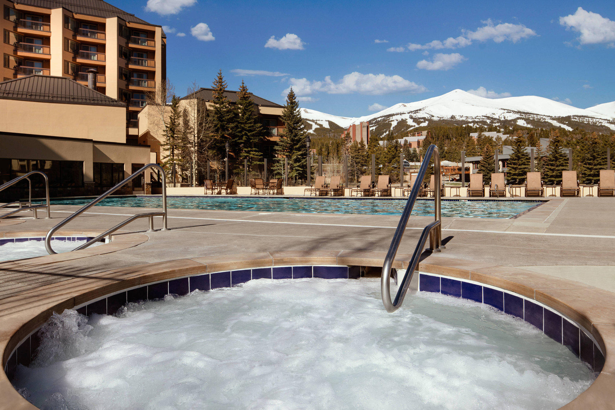 Marriott's Mountain Valley Lodge at Breckenridge Photo