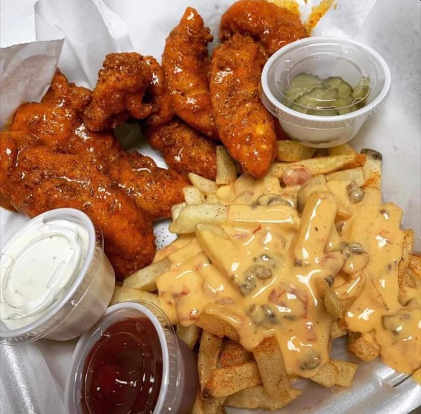 6 Wings and Cheese Fries