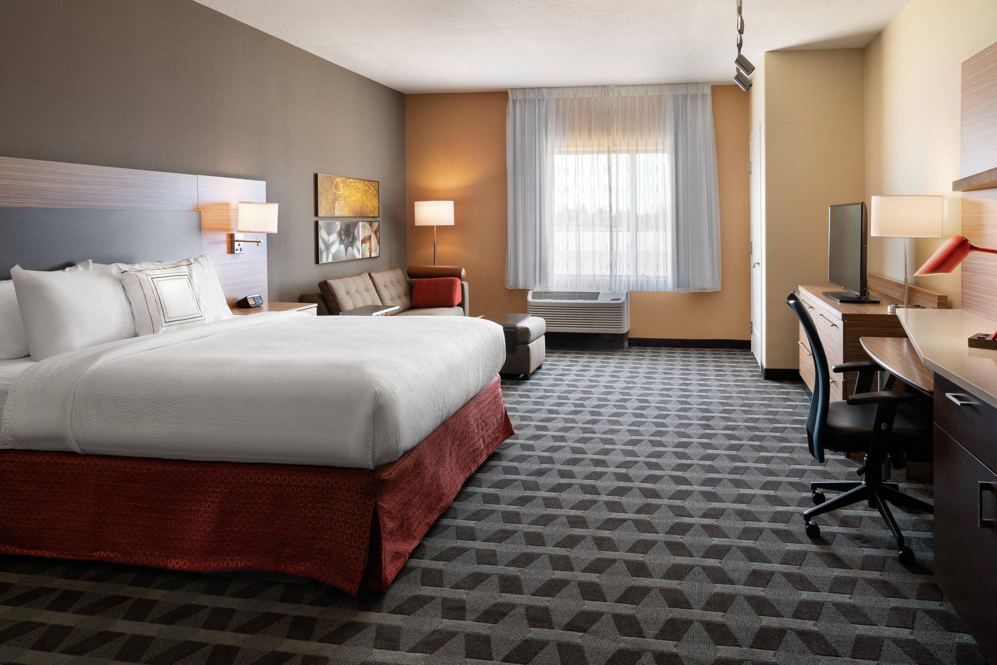 TownePlace Suites by Marriott Fresno Clovis Photo