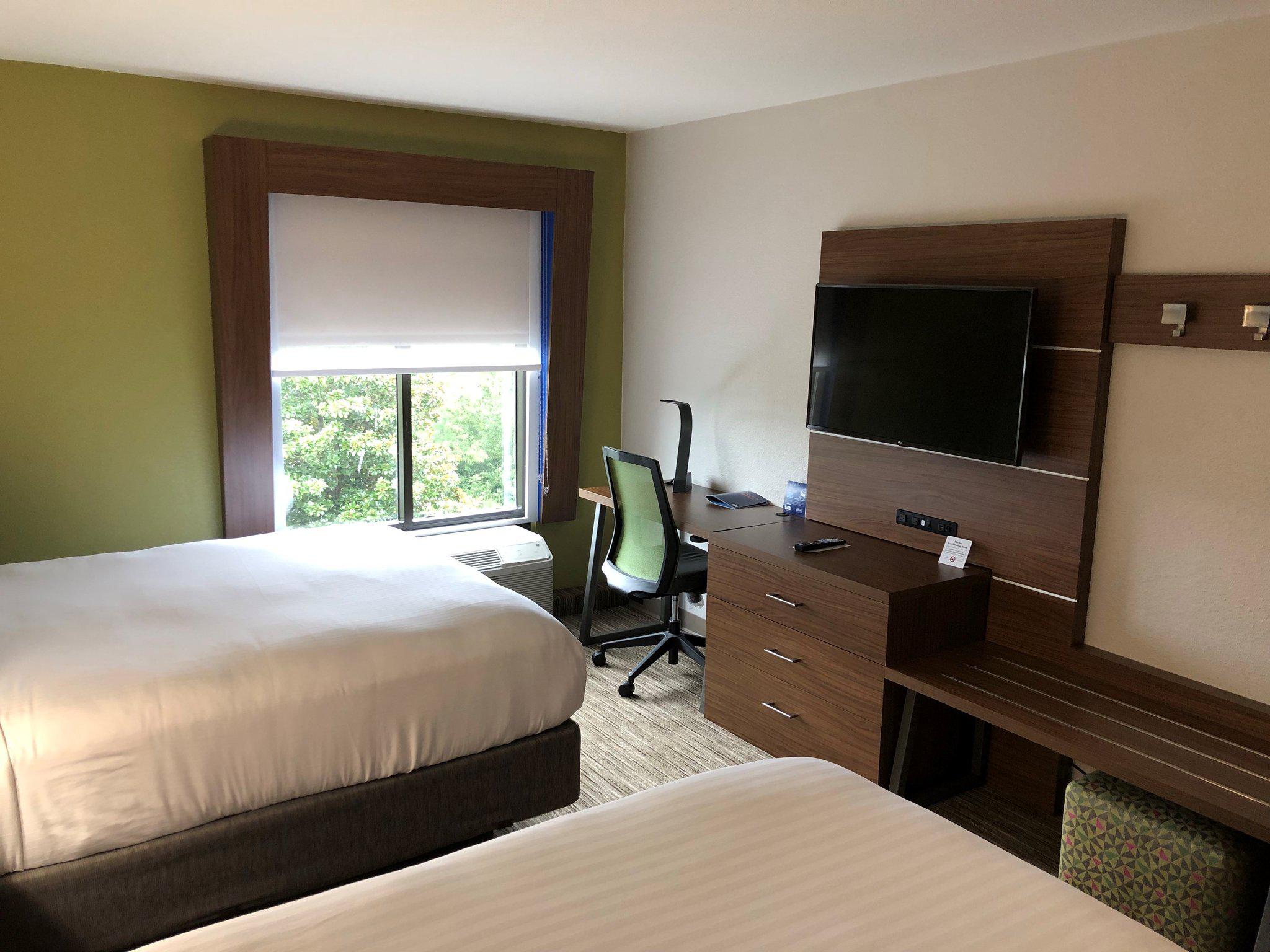 Holiday Inn Express Atlanta-Stone Mountain Photo