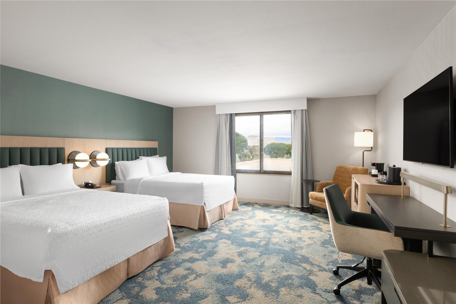 Hampton Inn & Suites Oakland Airport-Alameda Image