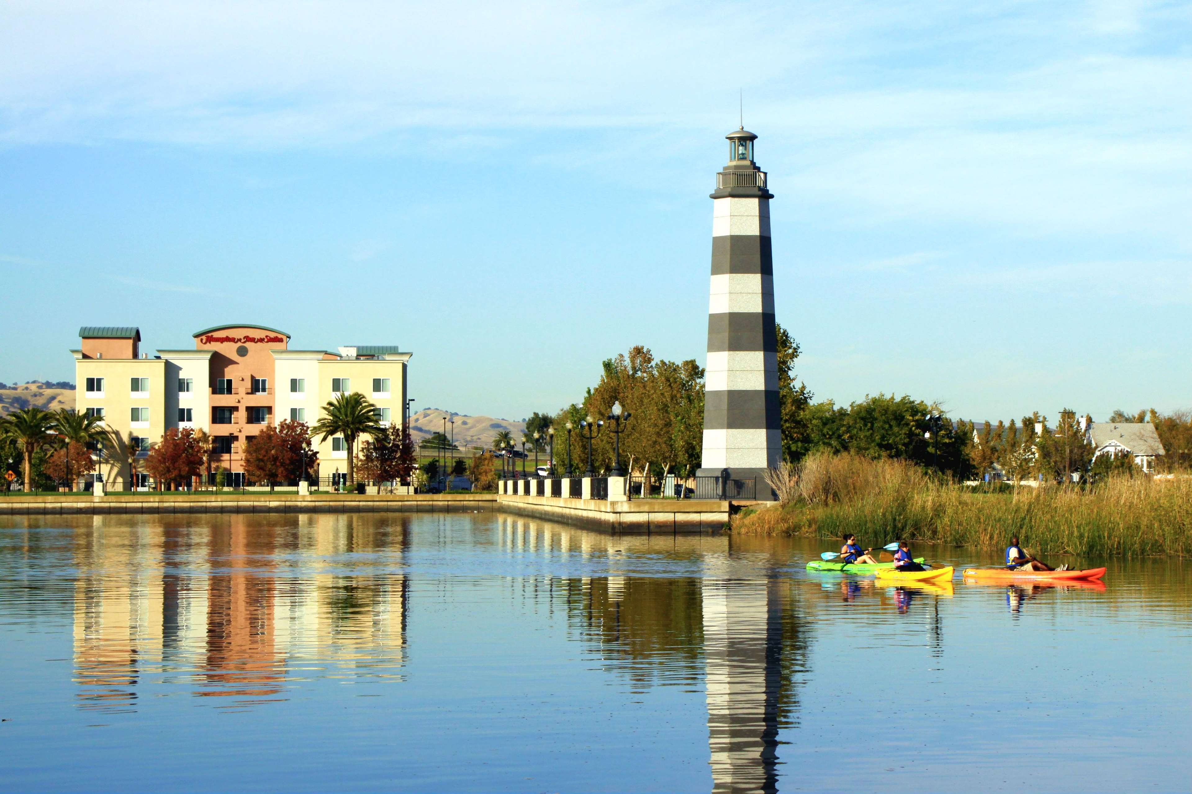 Hampton Inn and Suites Suisun City Waterfront Photo