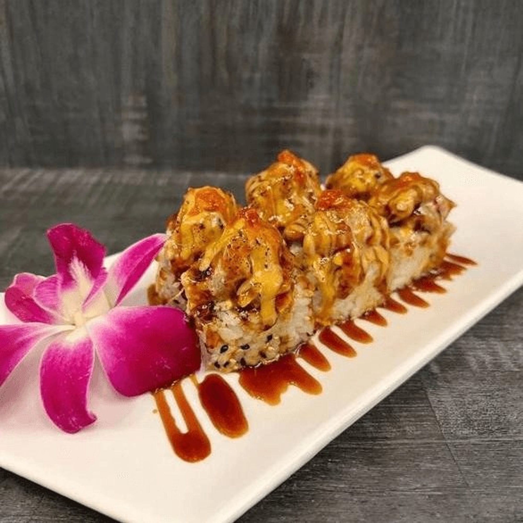 Volcano Roll (6pc)