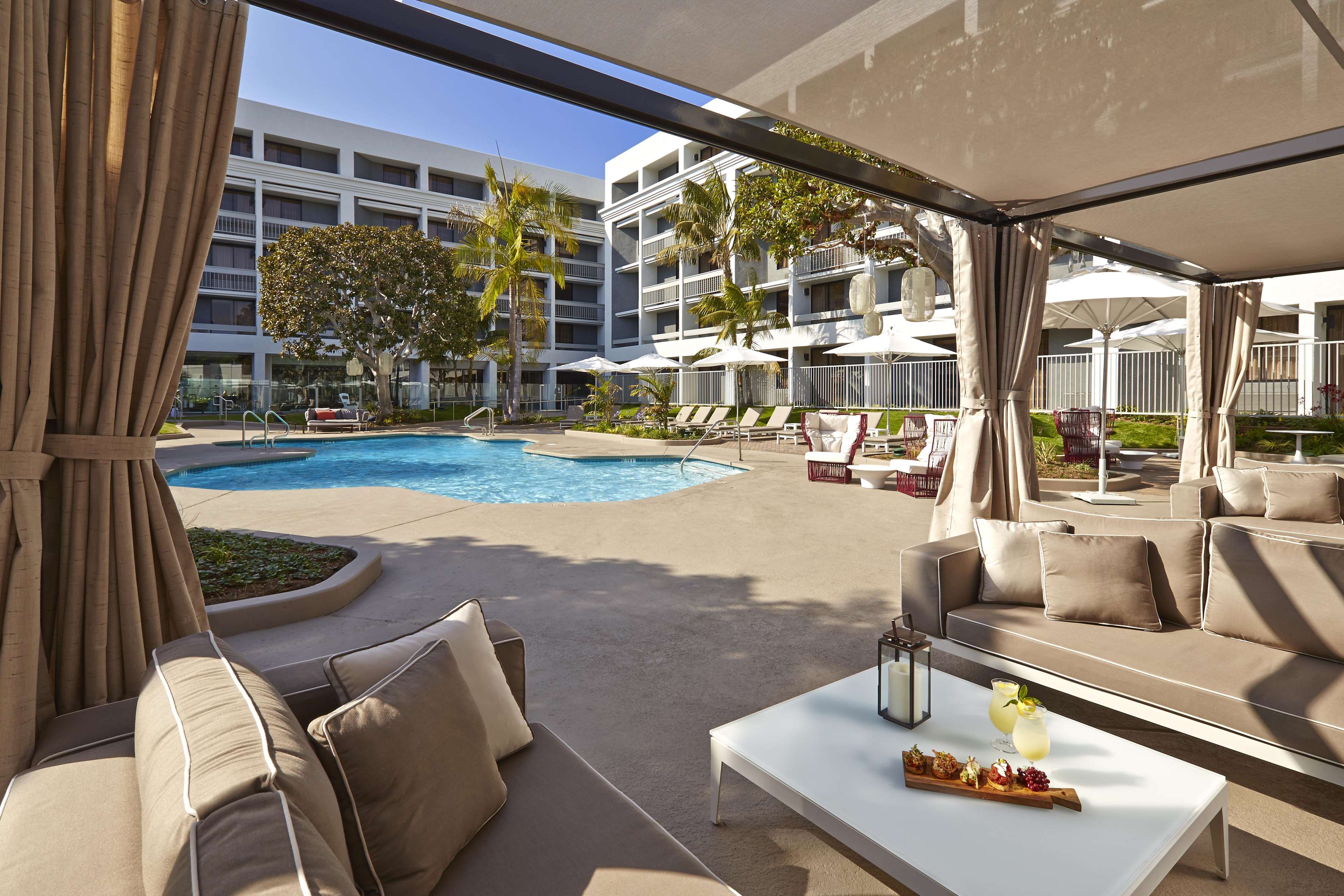 Hotel MdR Marina del Rey - a DoubleTree by Hilton Photo