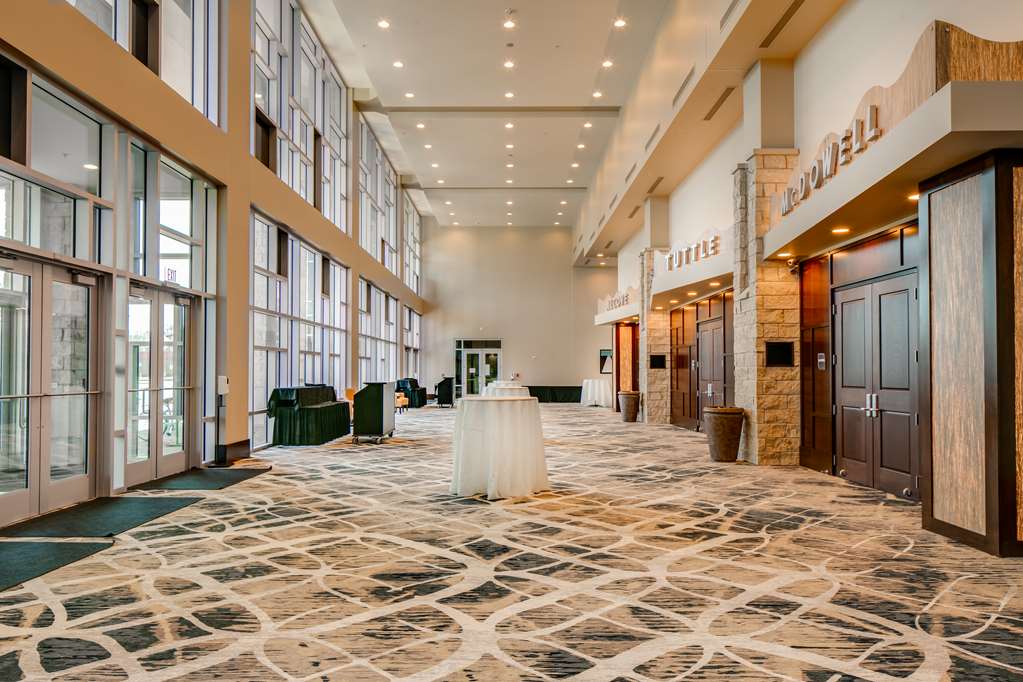 Hilton Garden Inn Manhattan Image