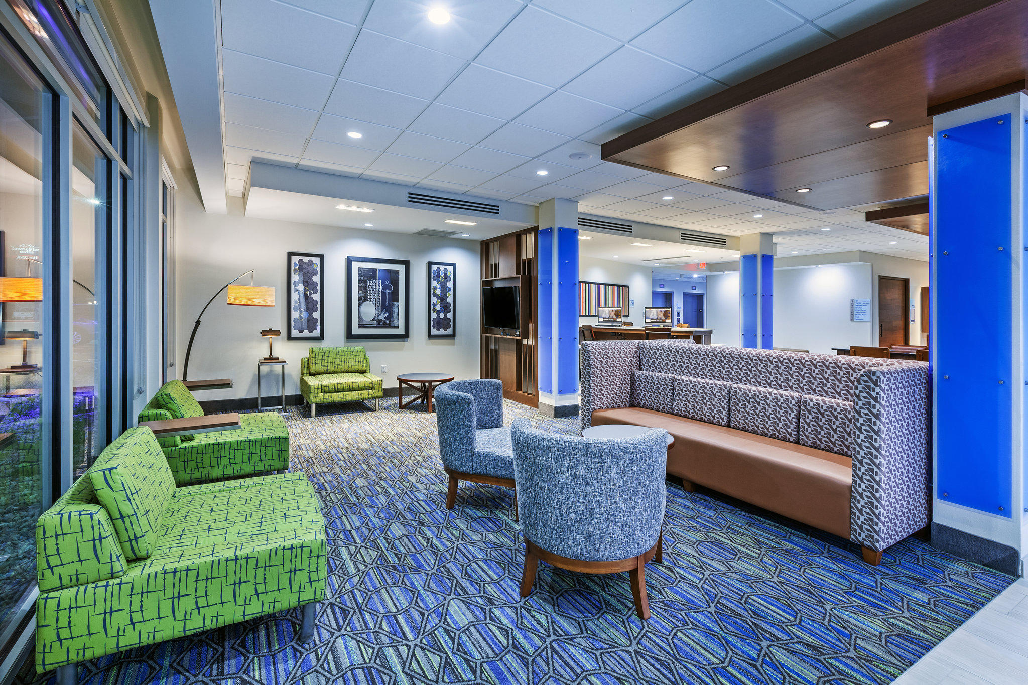 Holiday Inn Express & Suites Tulsa Northeast - Owasso Photo