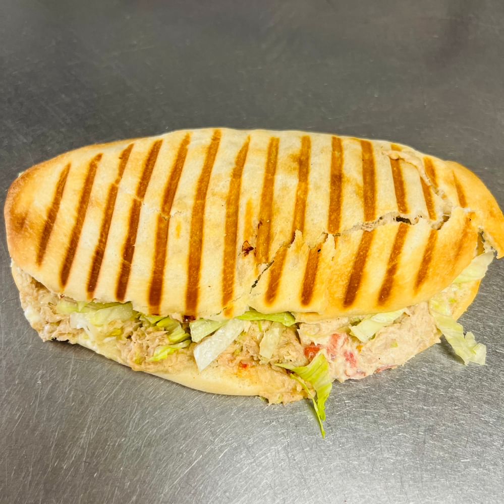 Tuna Gourmet Pita