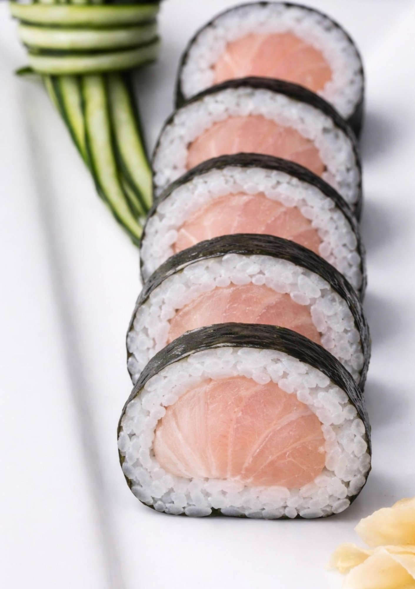 Yellowtail Roll