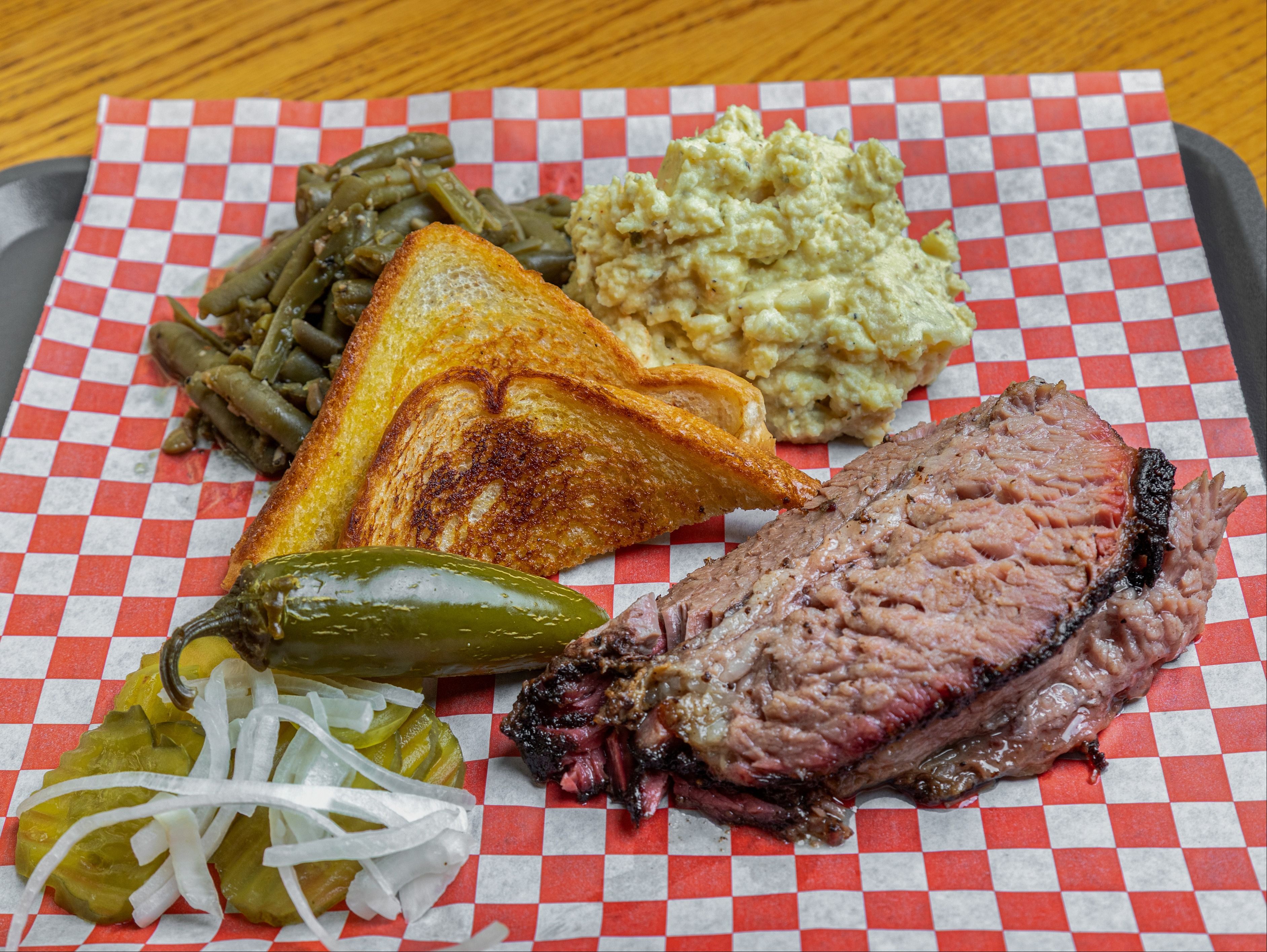 1 Meat Plate w/2 Sides