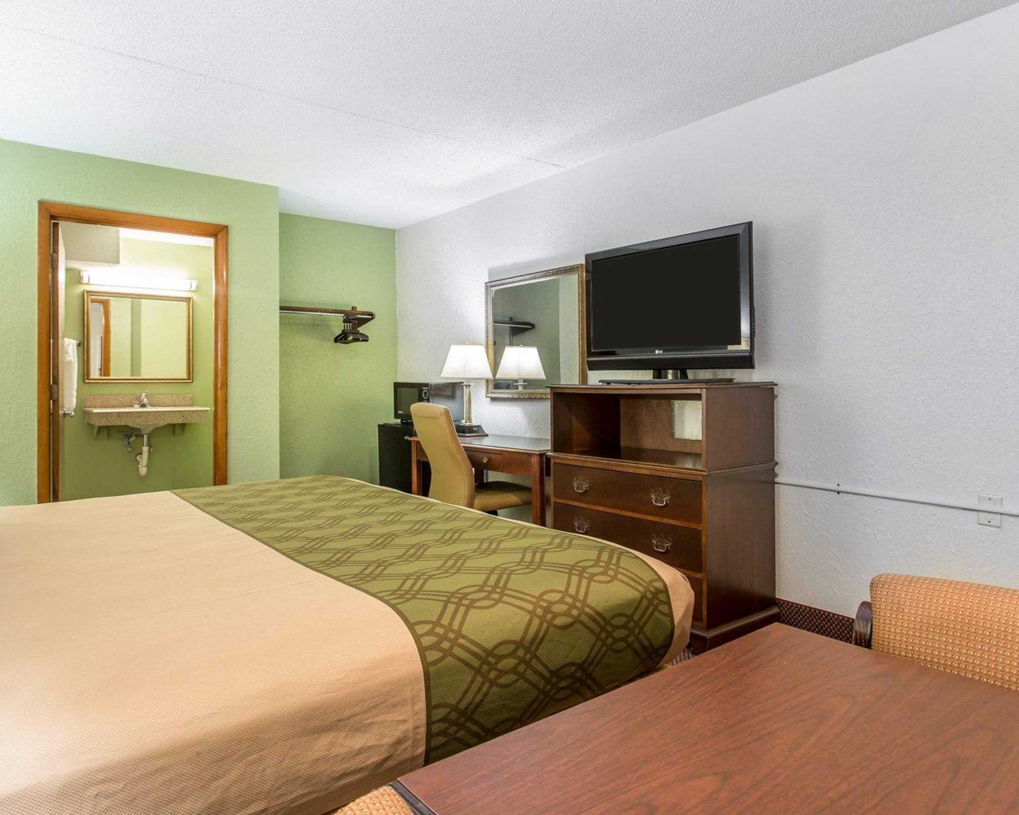 Econo Lodge, 1135 Sumter Hwy, SC MapQuest