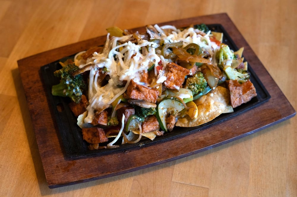 NACHOS TOFU FAJITAS