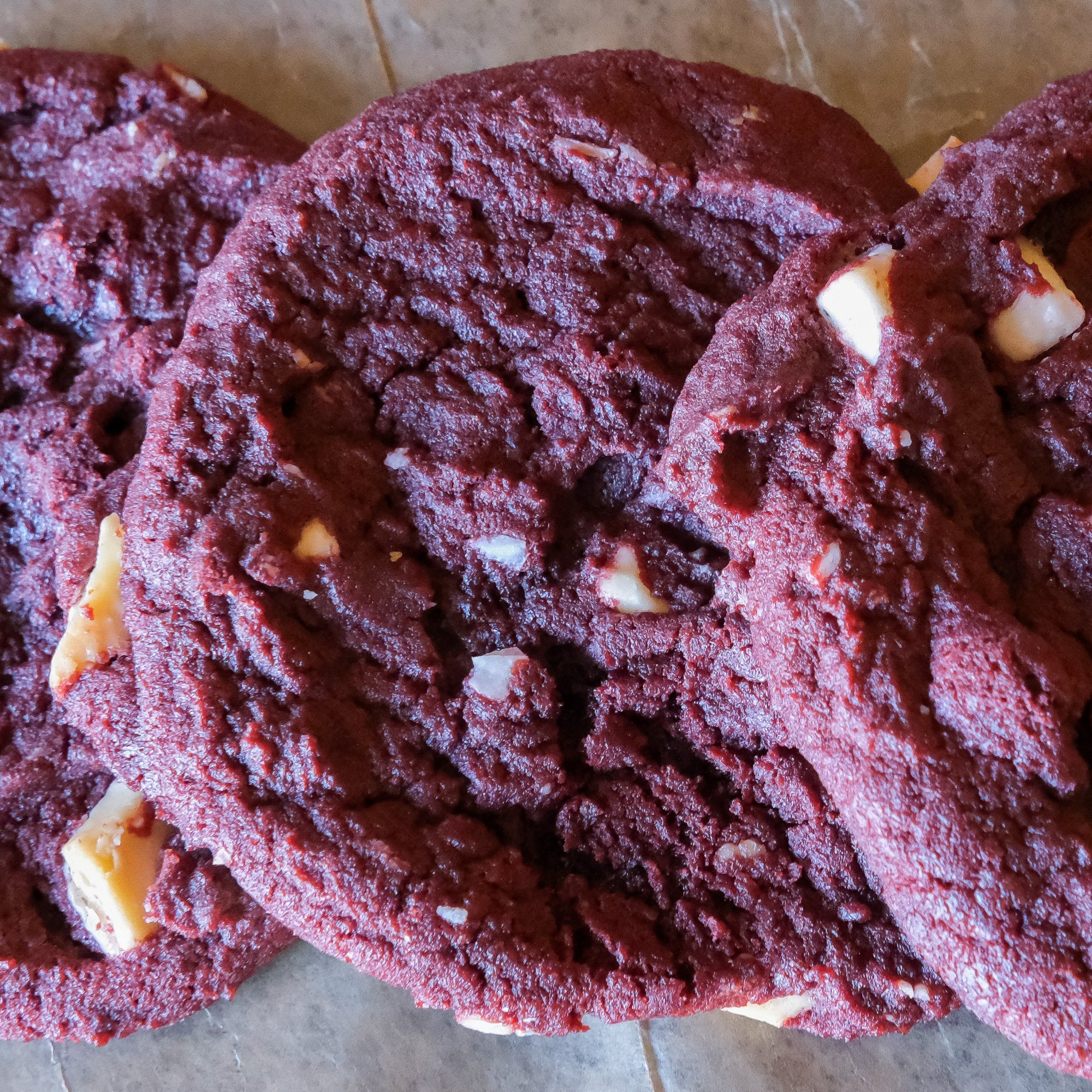 Red Velvet White Chocolate Chunk - Cookies 3 pack