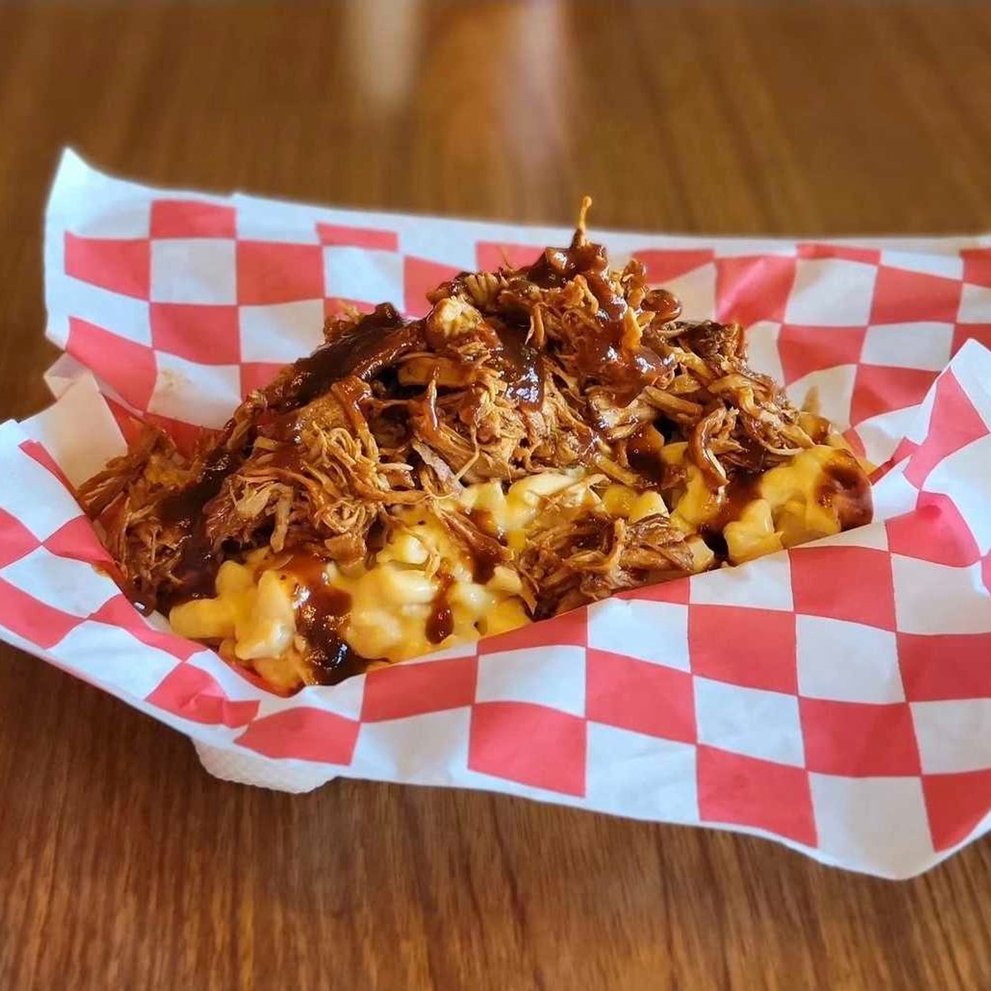 Mac & Cheese Bowl topped with Pulled Chicken, Pork or Beef Barbecue