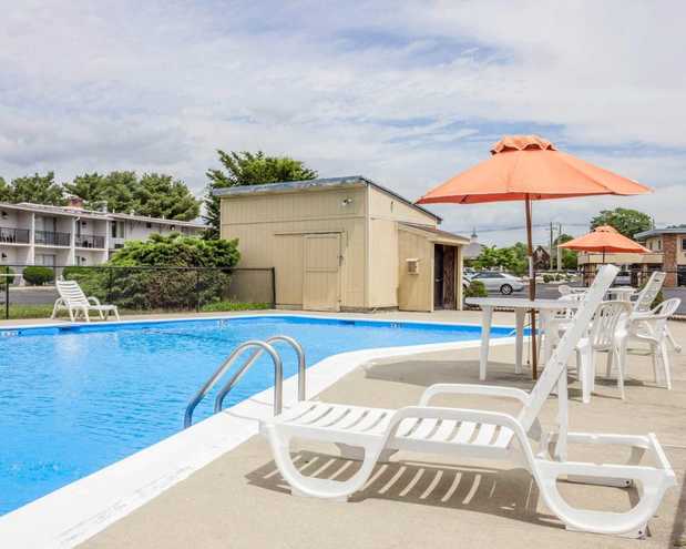Images Rodeway Inn