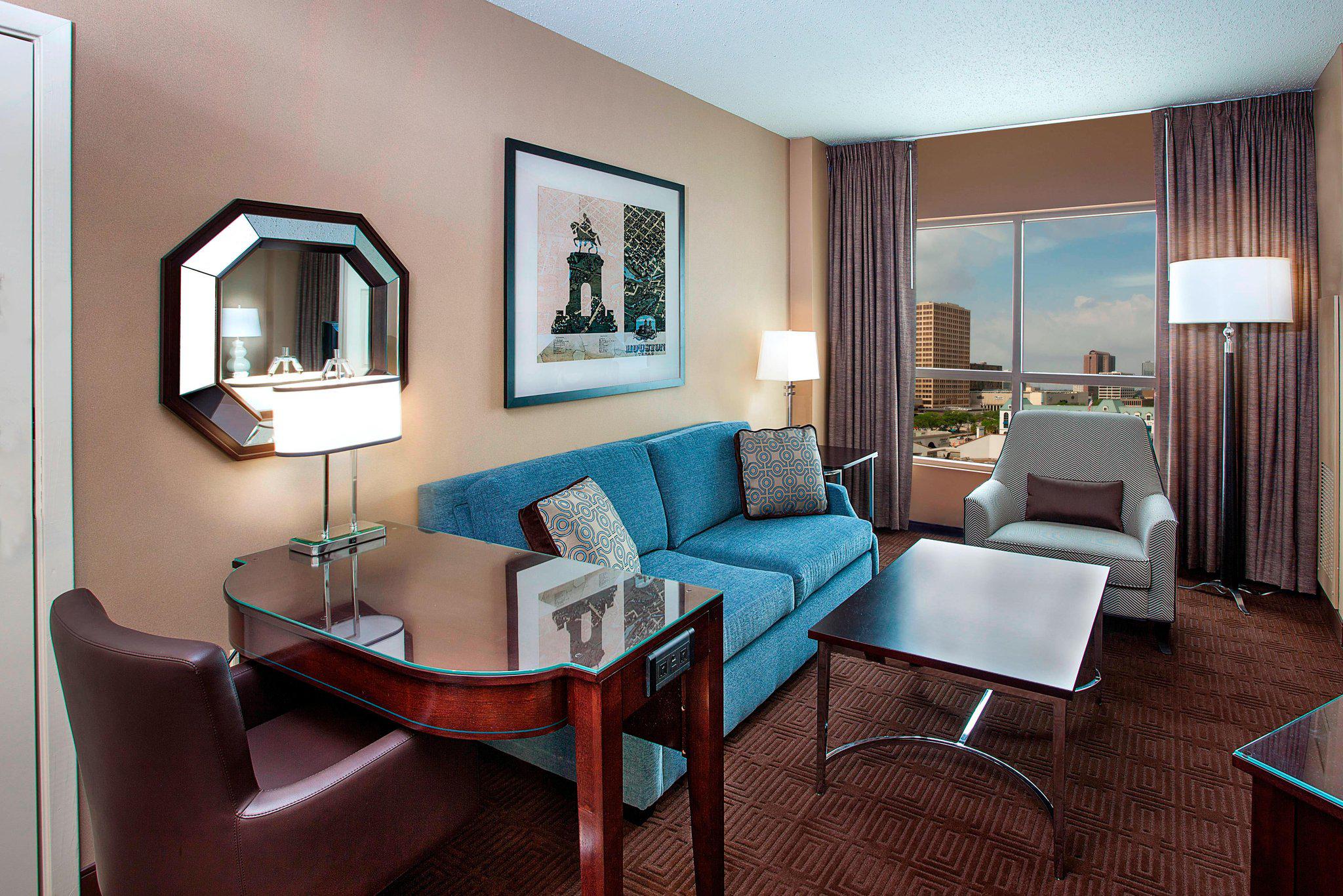 Sheraton Suites Houston Near The Galleria Photo