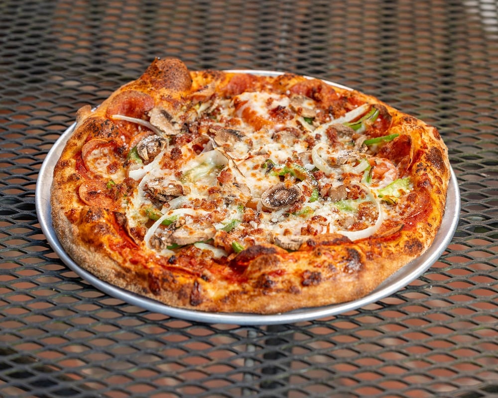SM Everybody's Pizza