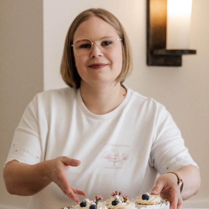 Logo von Die Auftragskonditorin- Kathrin Saß