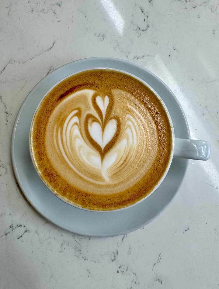 Cafe con Leche - Medium (12oz)