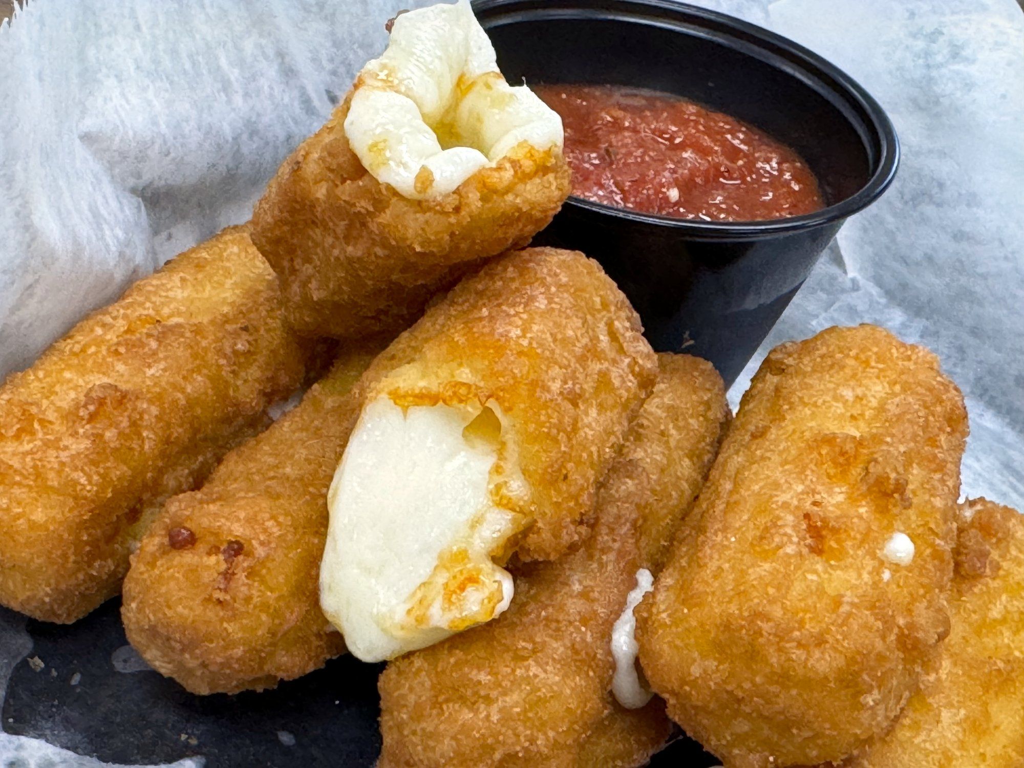 Mozzarella Sticks (6)