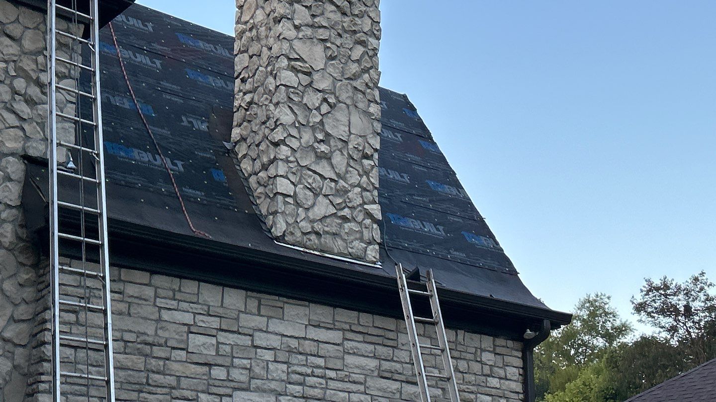 My Roofing Crew Image