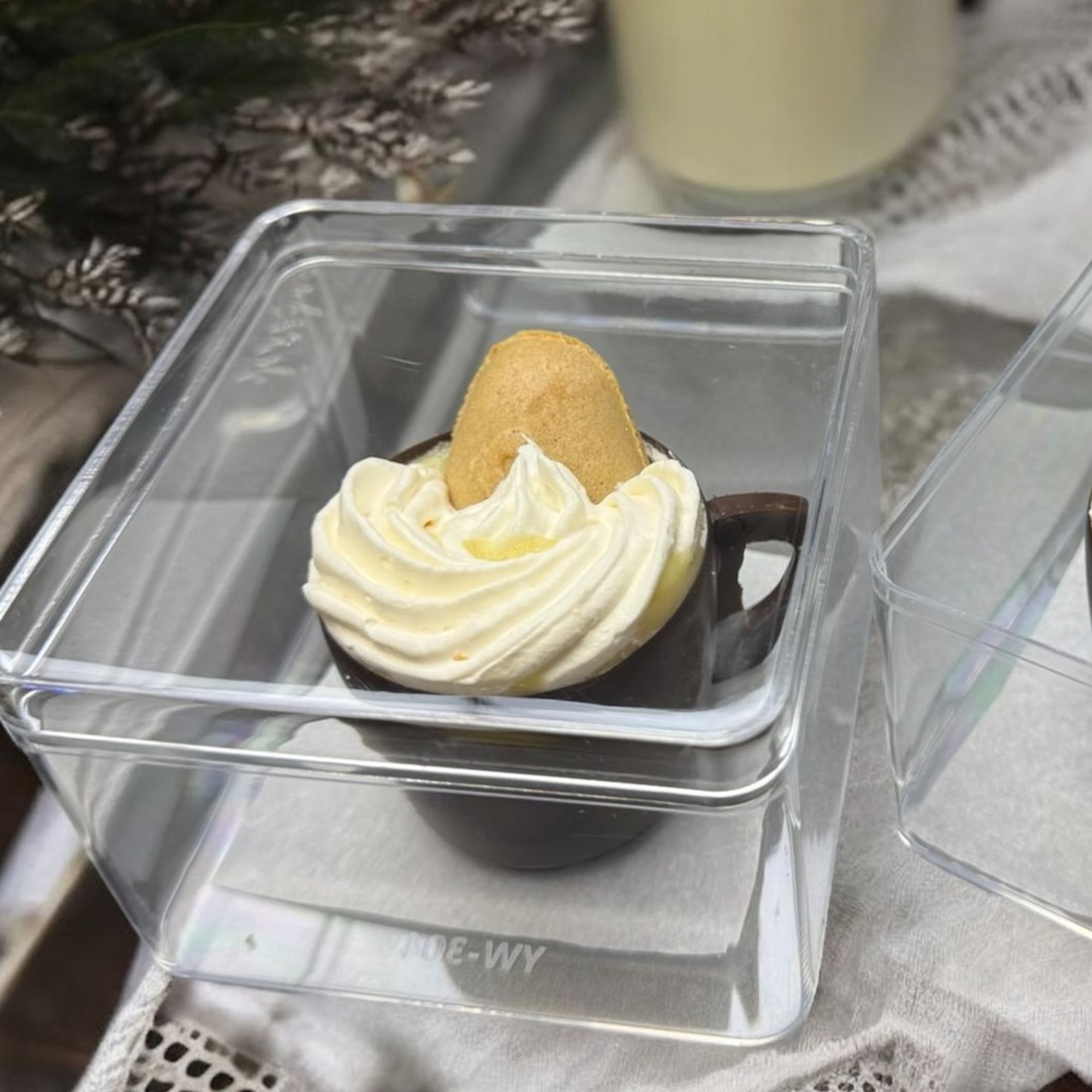 Mona Lisa Tiramisu Cup