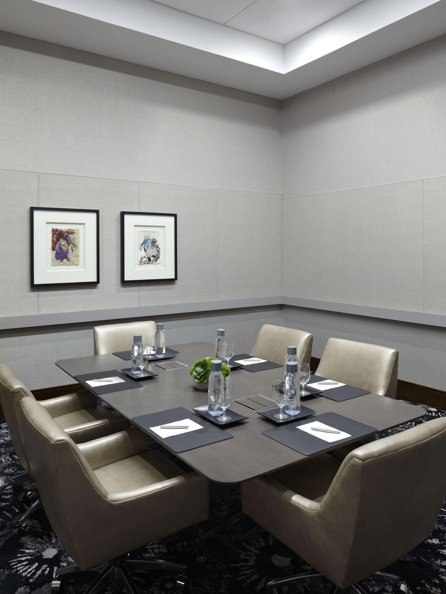 Hilton Columbus Downtown Photo