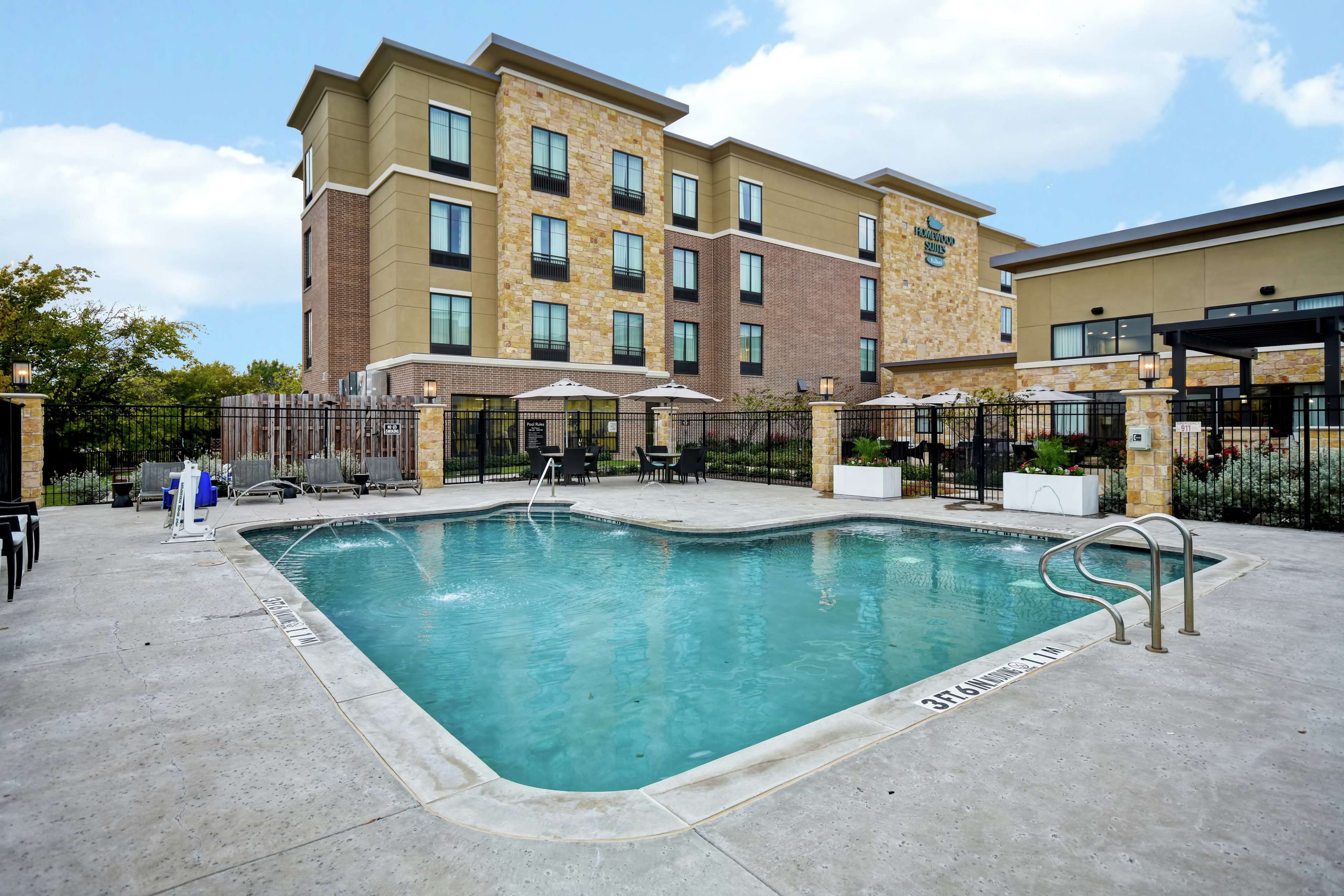 Homewood Suites by Hilton Dallas/Arlington South Photo